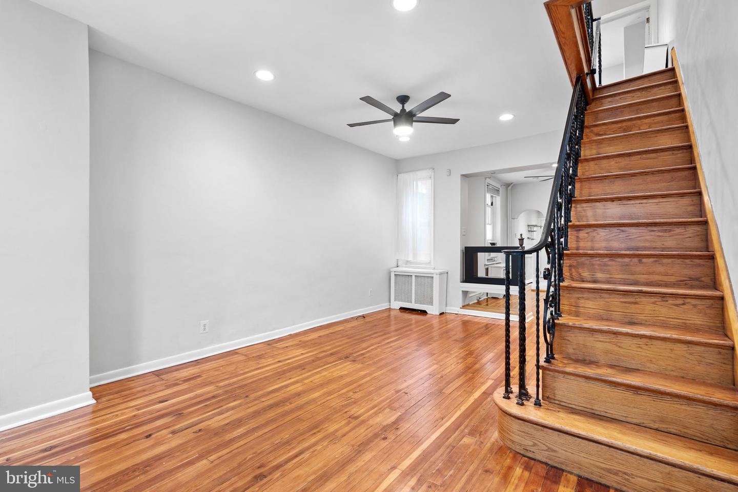 2529 E Albert St Property Photo 5