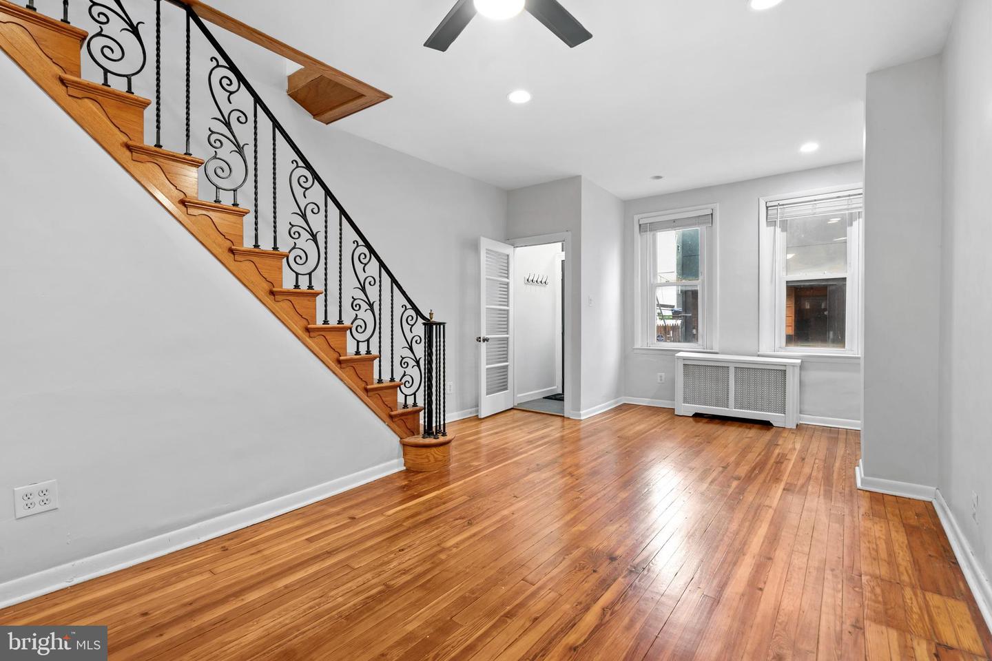 2529 E Albert St Property Photo 6