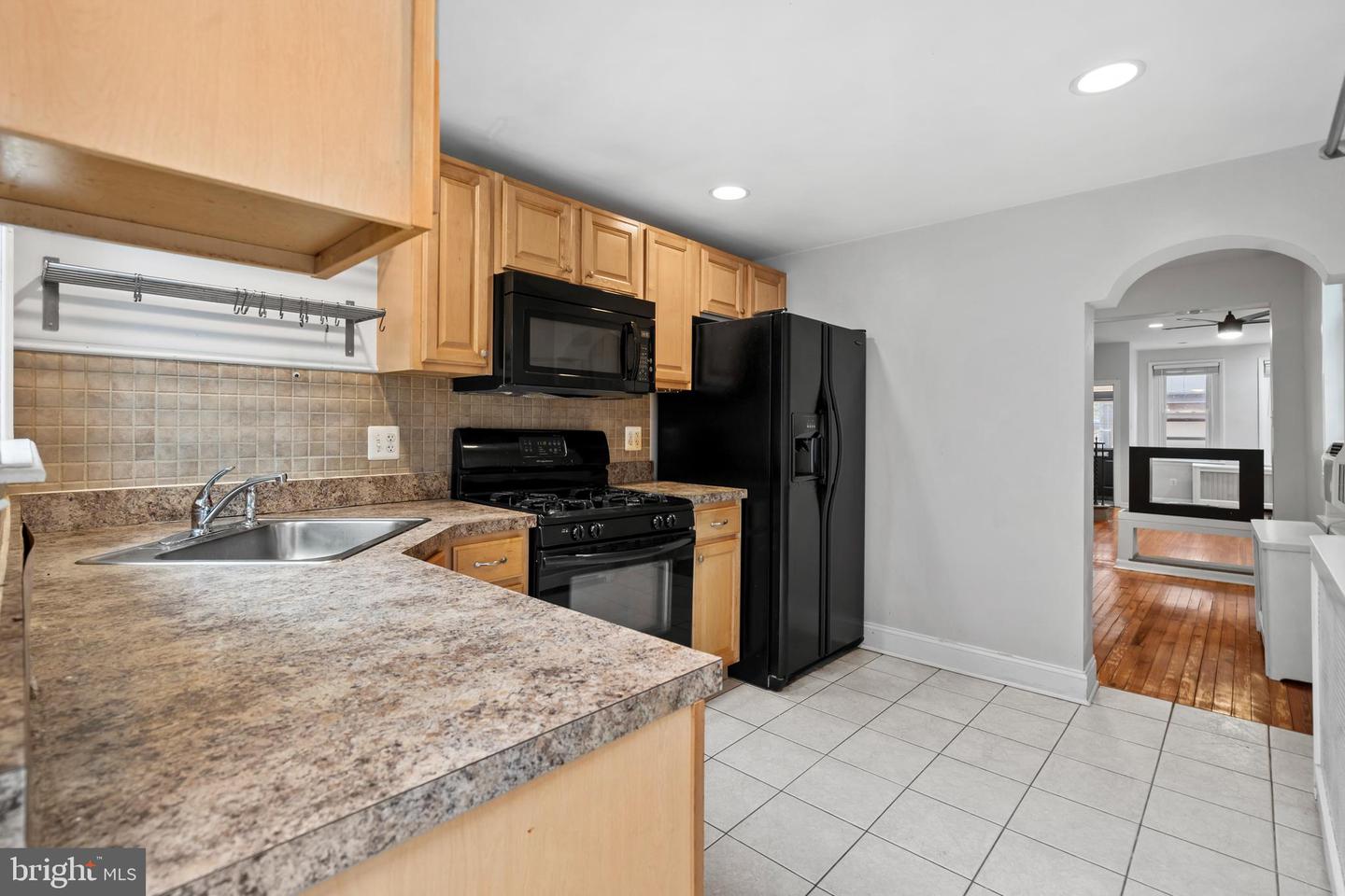 2529 E Albert St Property Photo 12