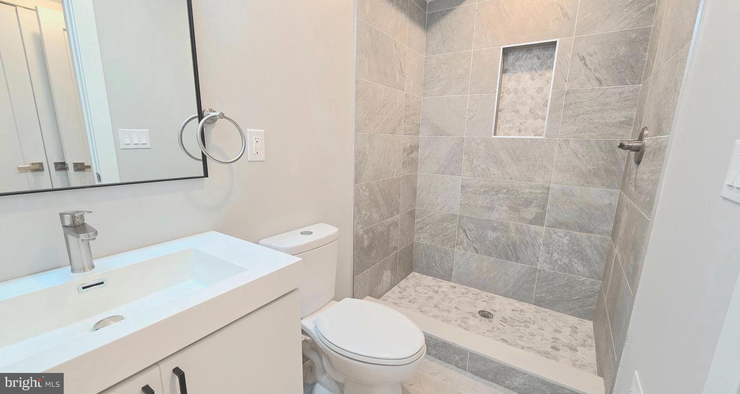 5233 Chancellor St #1 Property Photo 14