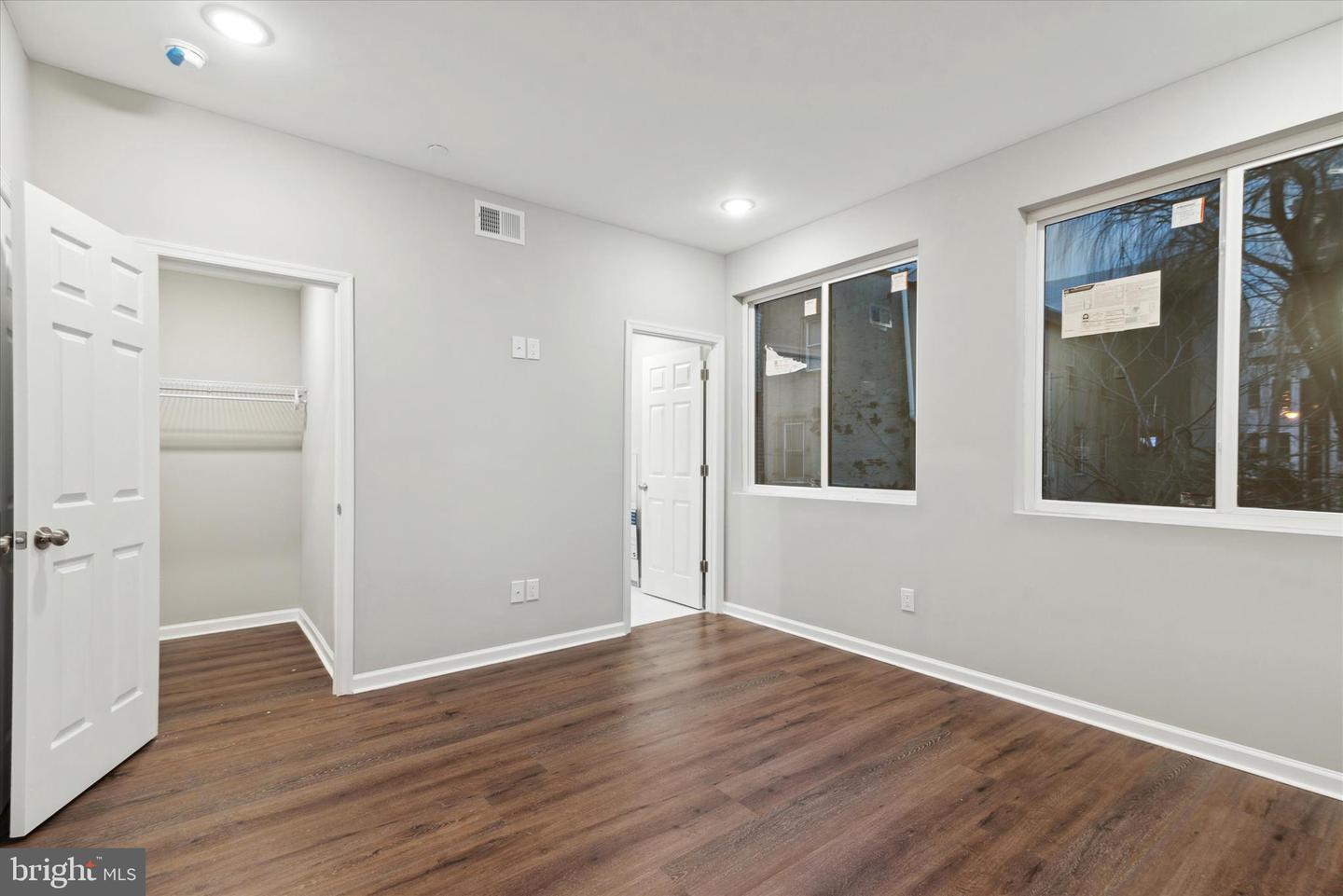 1230 N Marshall St Property Photo 12