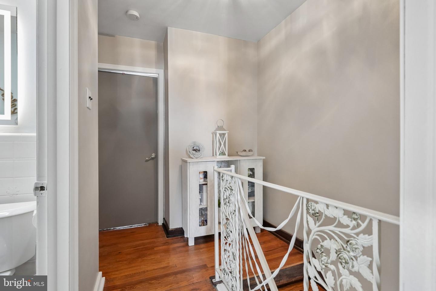 7242 Algard Property Photo 13