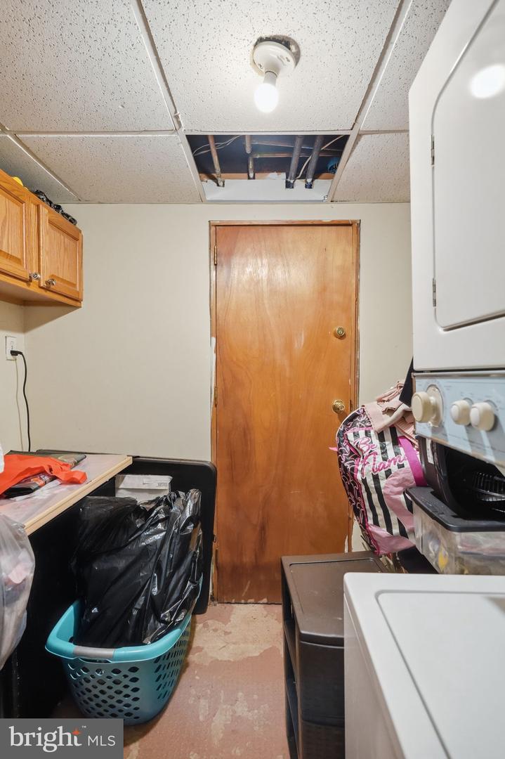 7529-31 Forrest Ave Property Photo 37