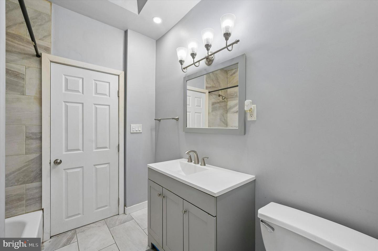 263 S Felton St Property Photo 15