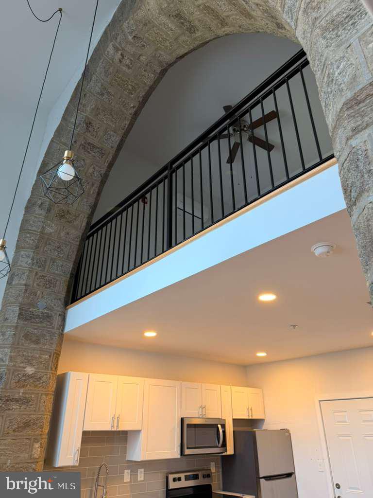 6400 Haverford Ave #40 Property Photo 4