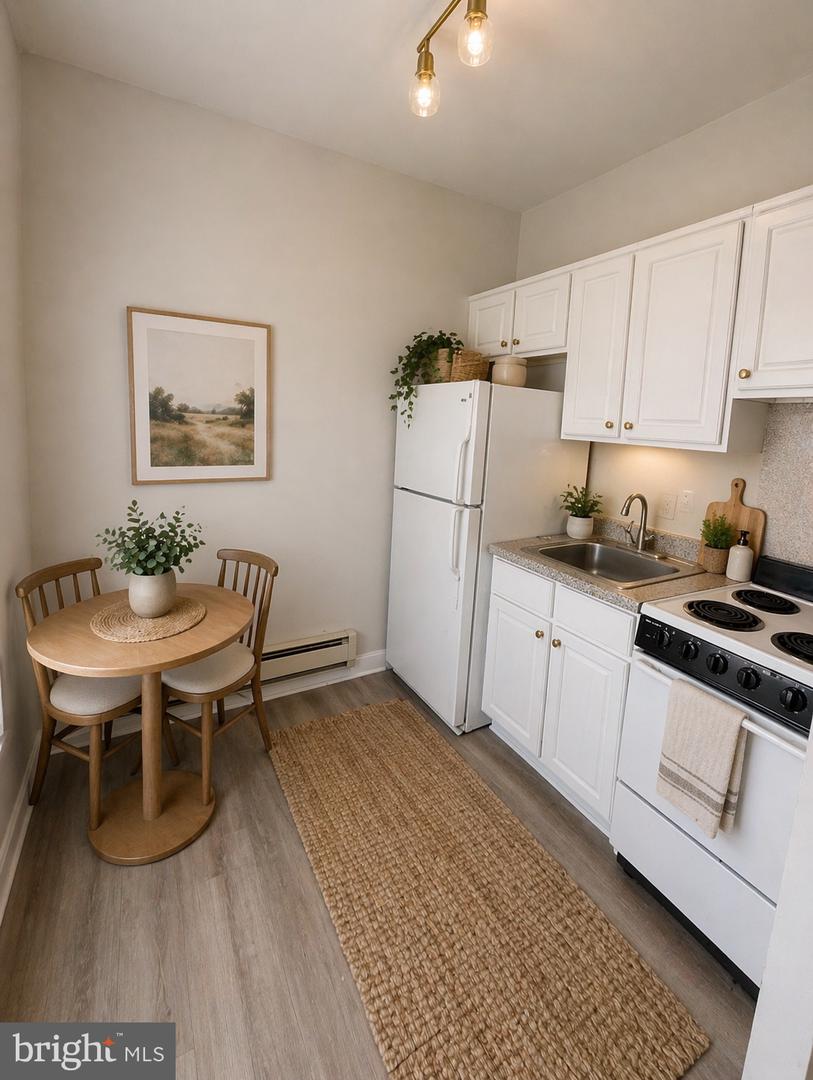 5608-00 Ridge Ave #f4 Property Photo 4