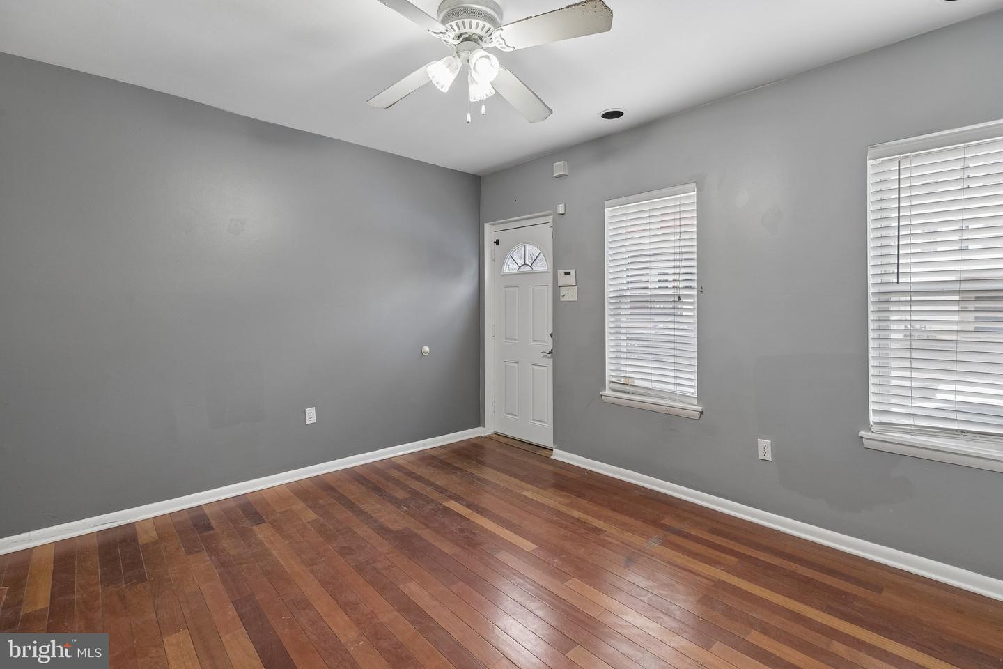 4648 Mansion St Property Photo 11