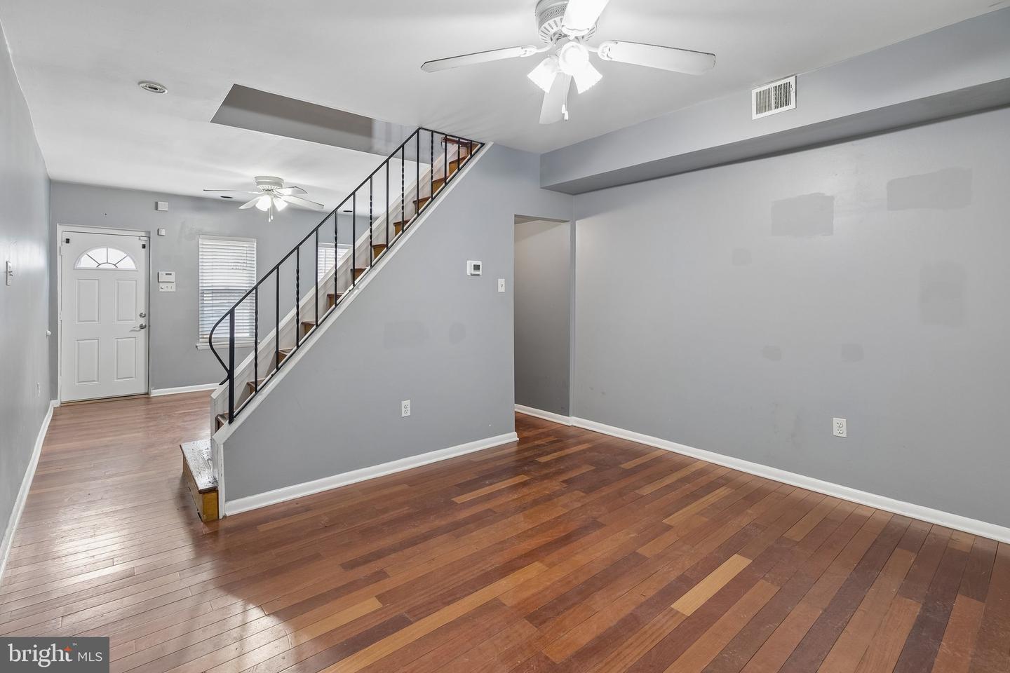 4648 Mansion St Property Photo 14