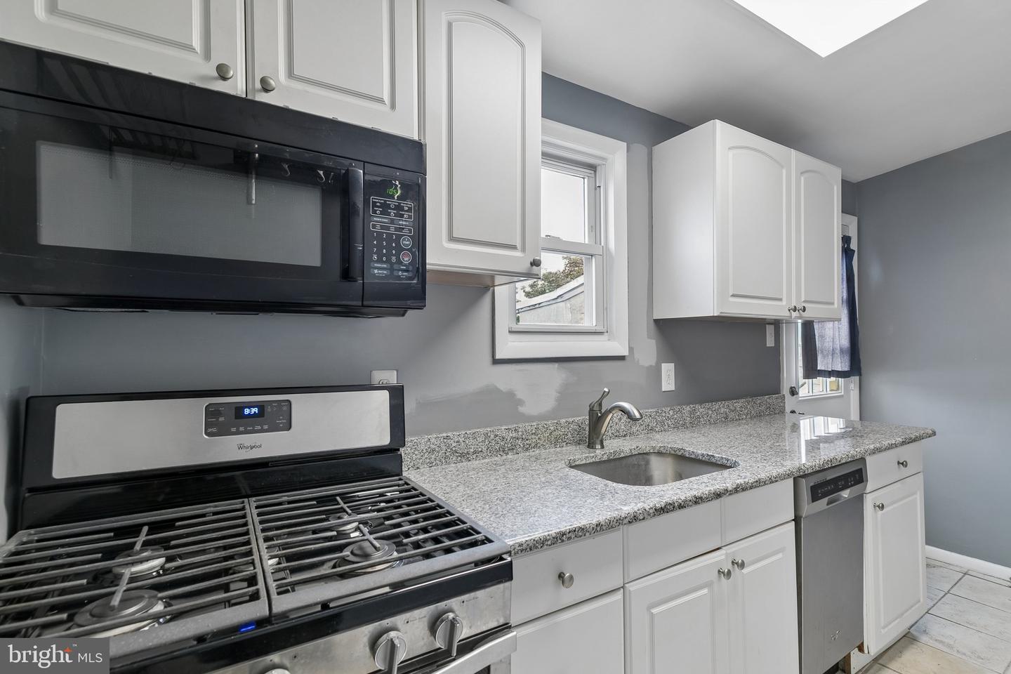 4648 Mansion St Property Photo 18