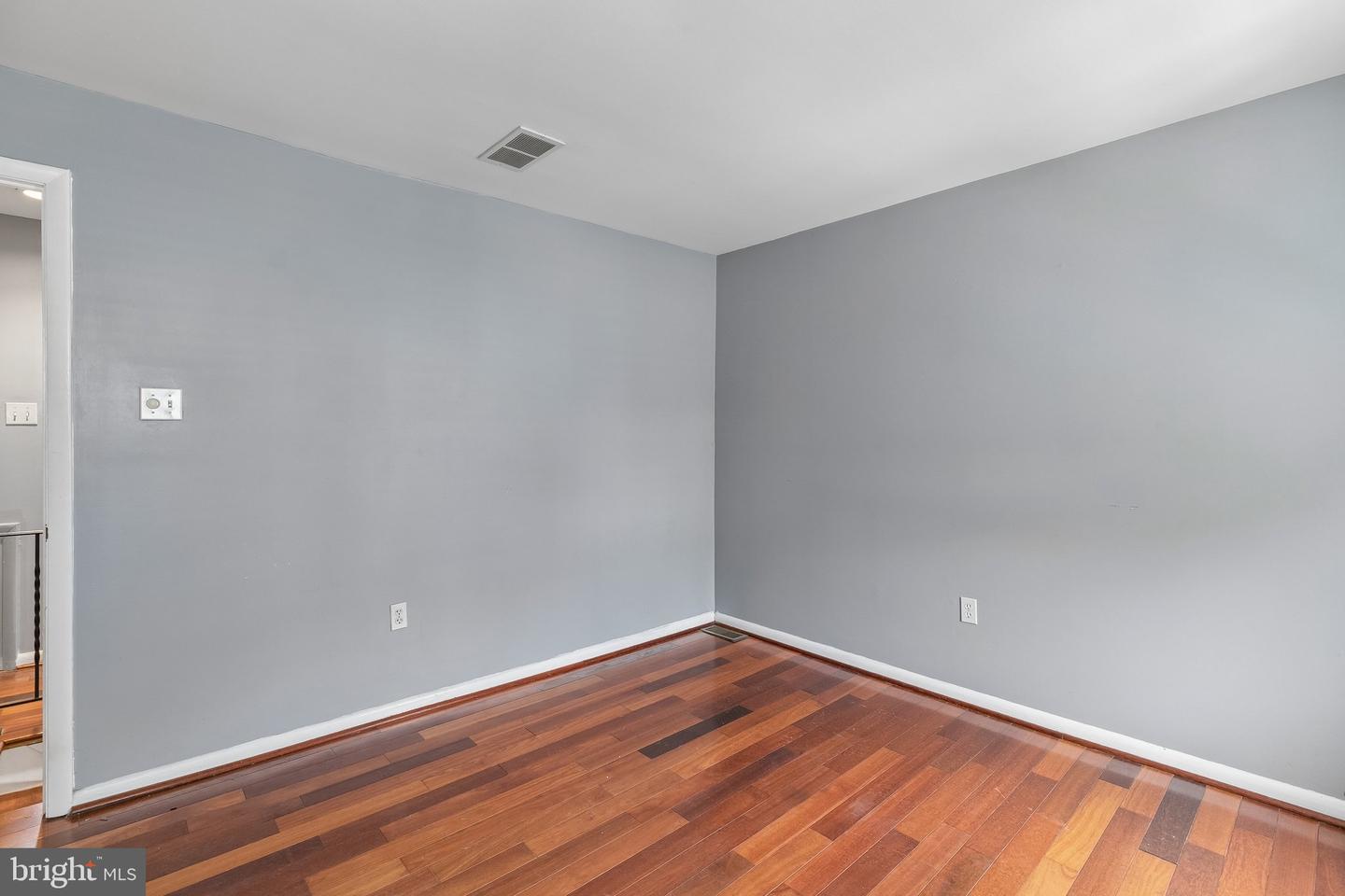 4648 Mansion St Property Photo 27