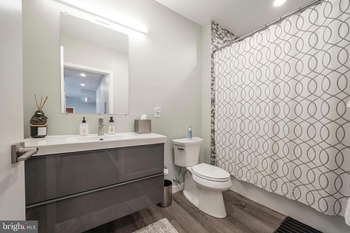 1501 N 31st St #ph3 Property Photo 14