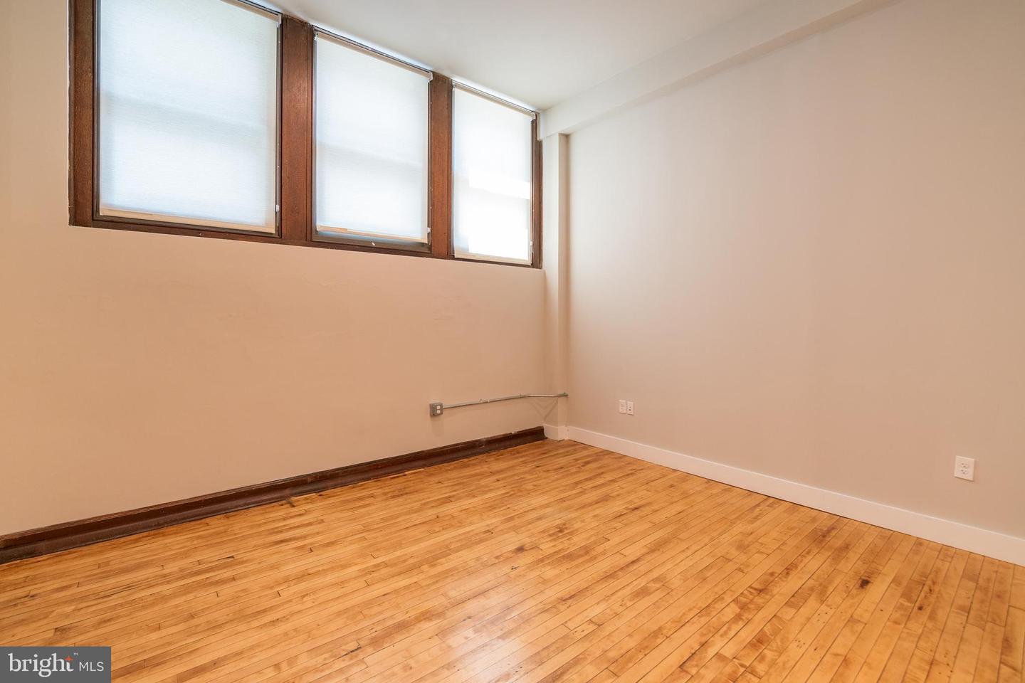 1300 S 19th St #unit 113 Property Photo 4