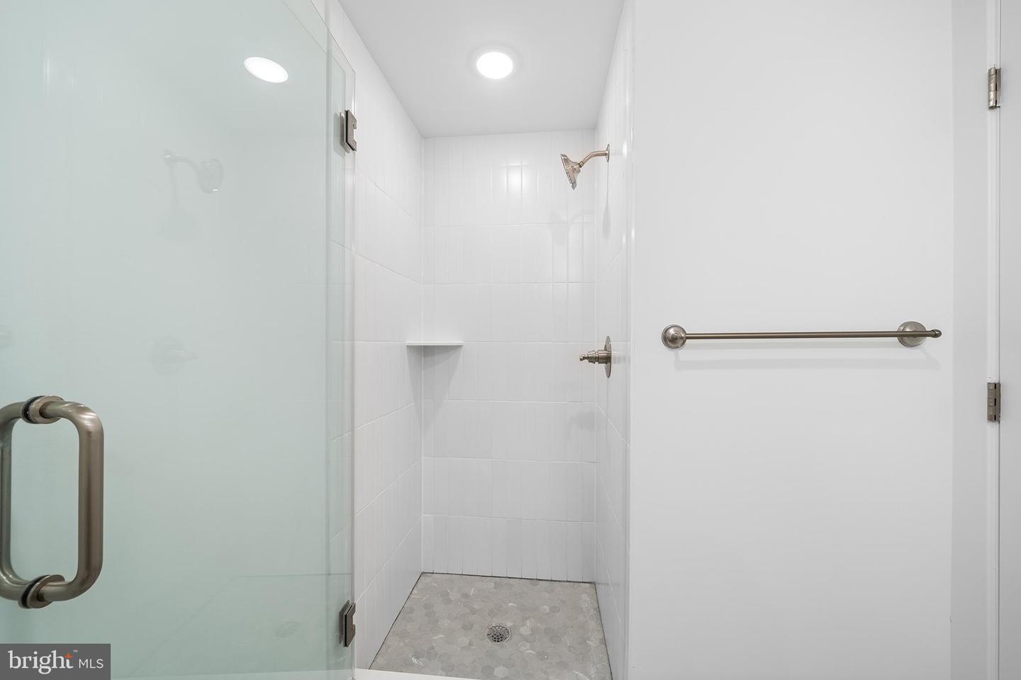 4324 Lancaster Ave #205 Property Photo 20
