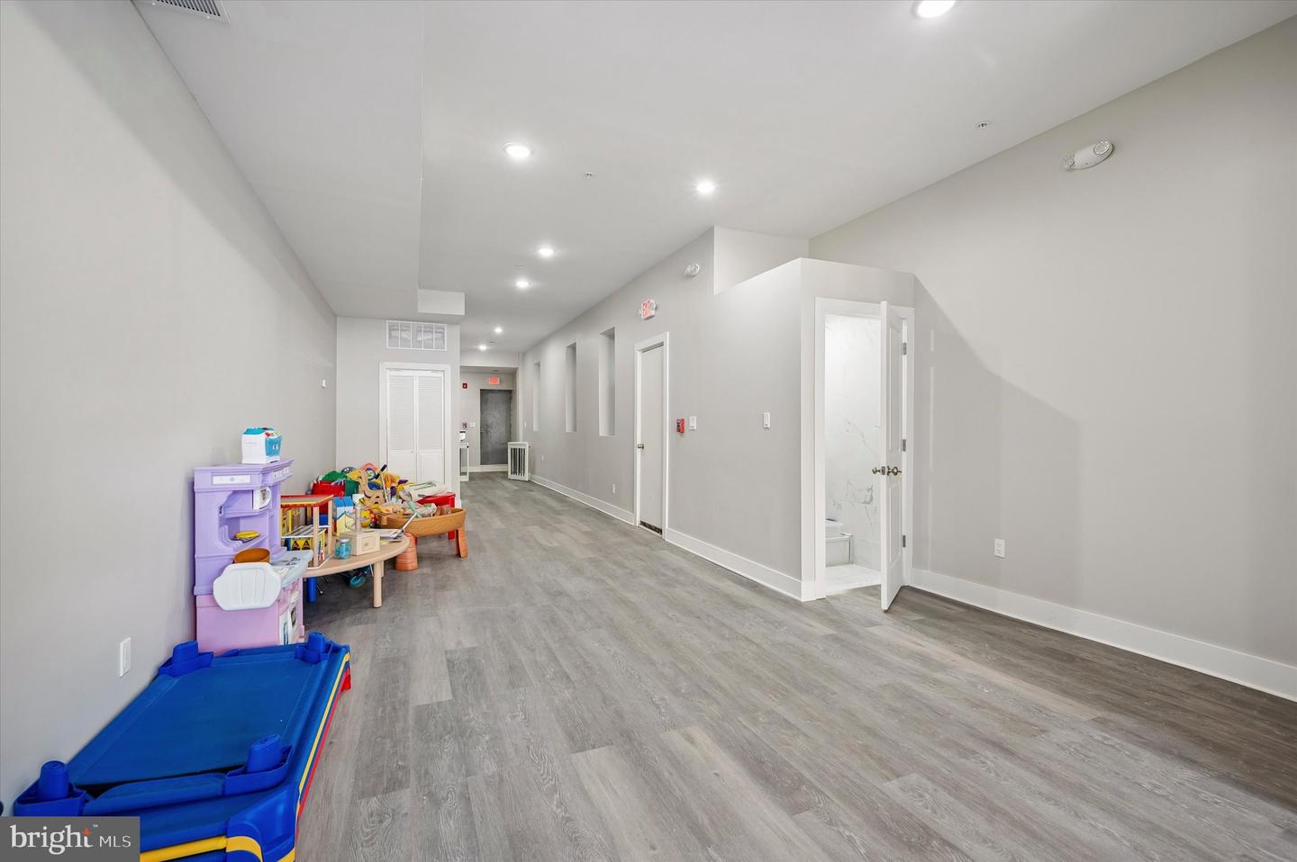 4229 Germantown Ave Property Photo 4