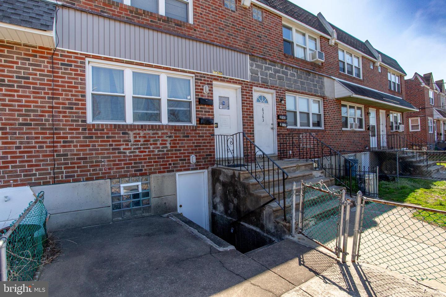6365 Edmund St Property Photo 4
