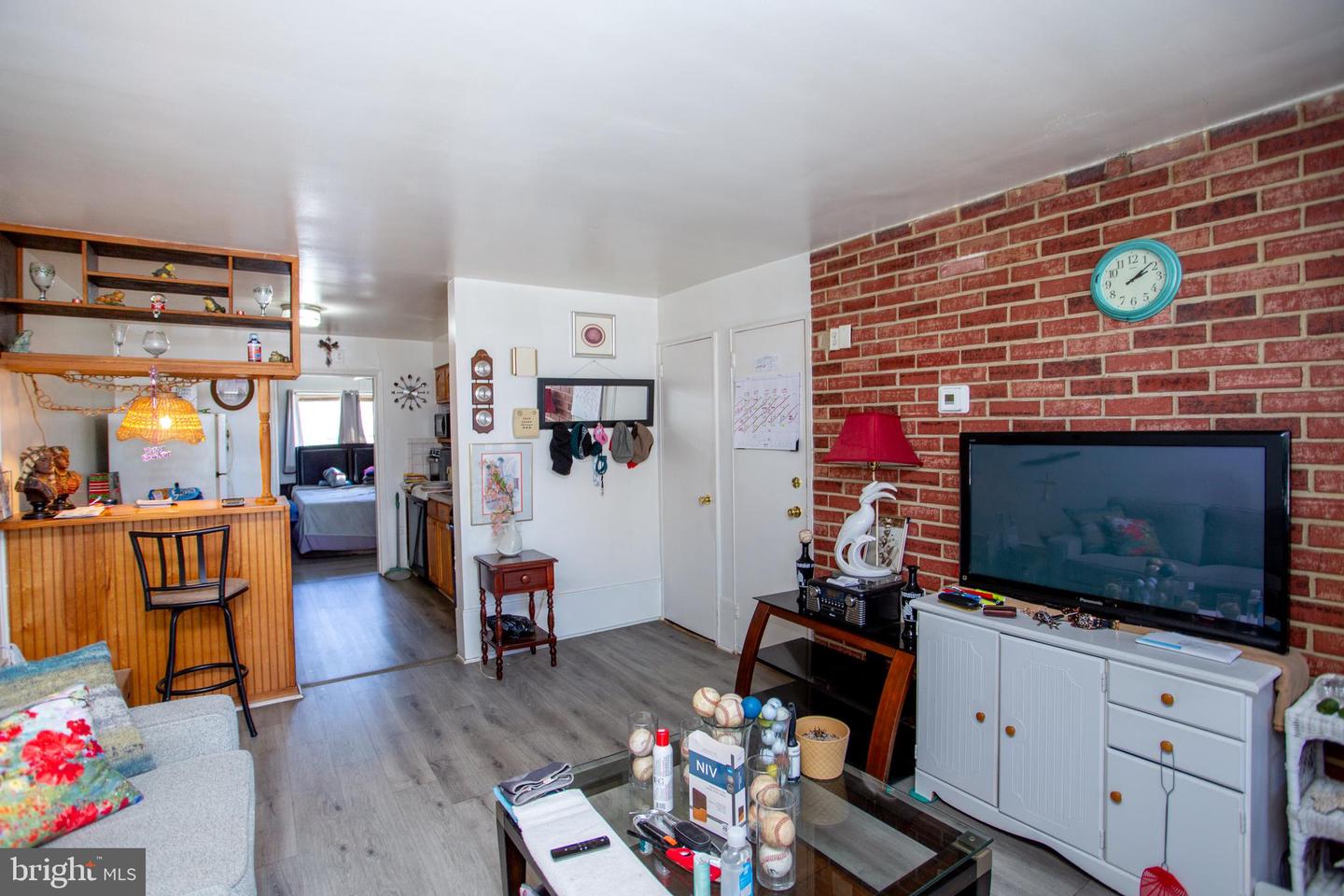 6365 Edmund St Property Photo 8