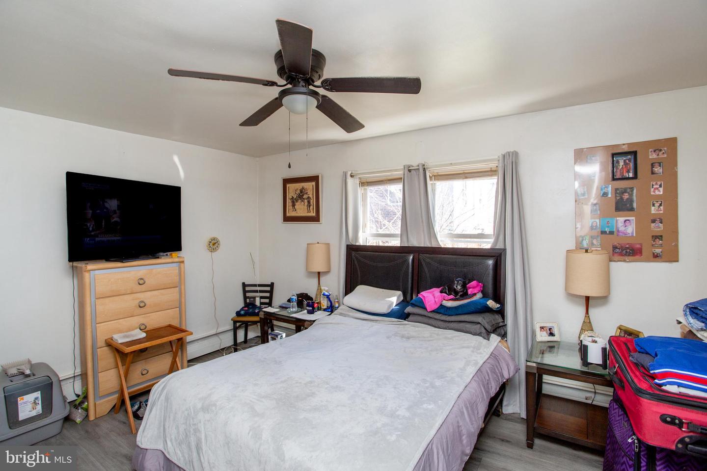 6365 Edmund St Property Photo 13