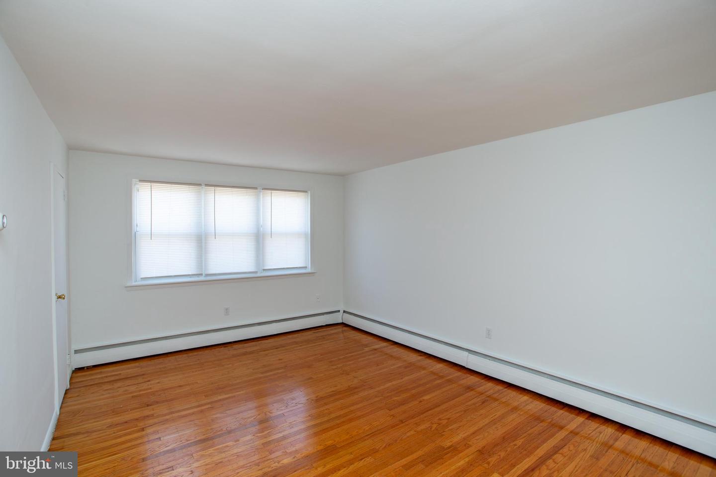 6365 Edmund St Property Photo 20