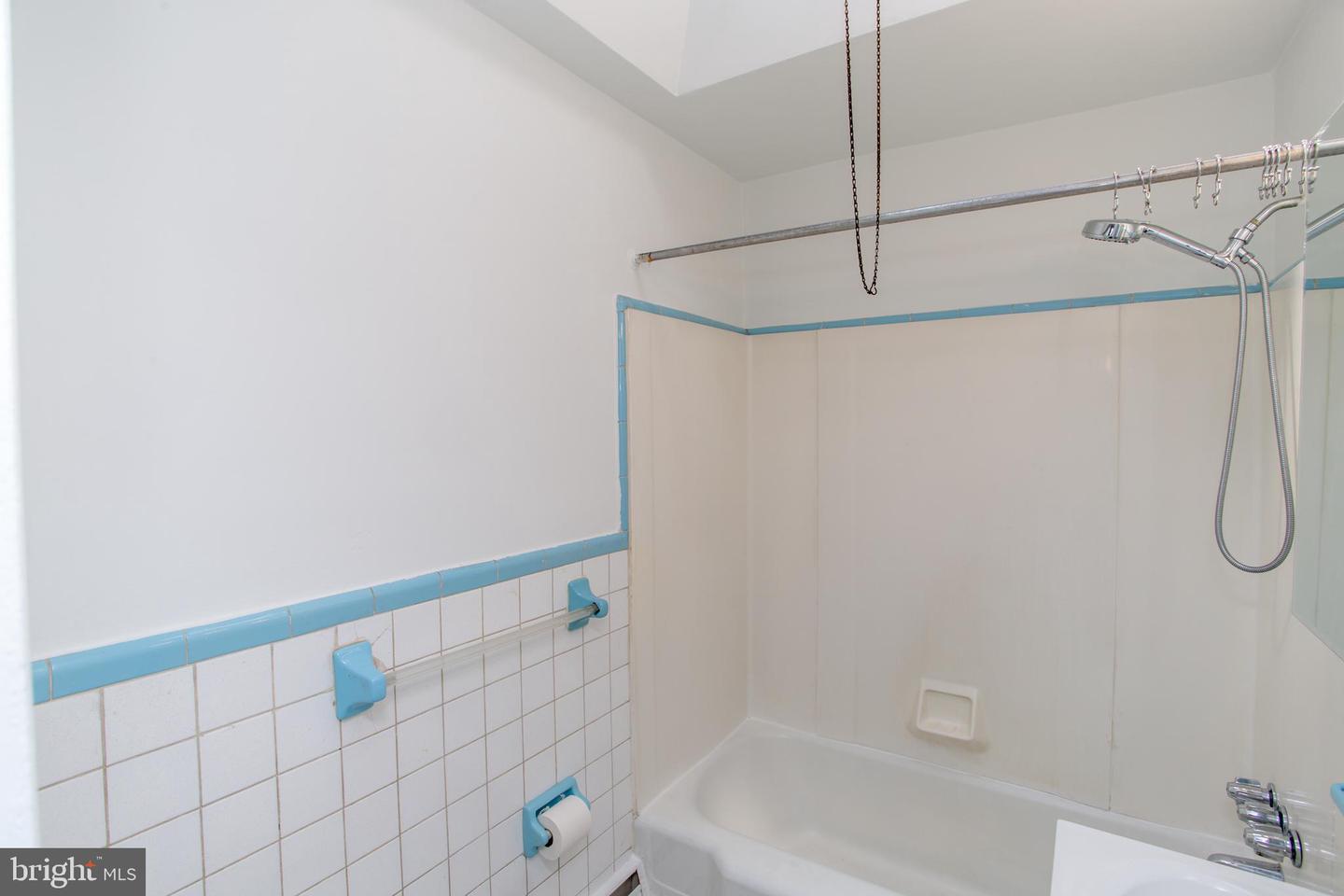 6365 Edmund St Property Photo 29