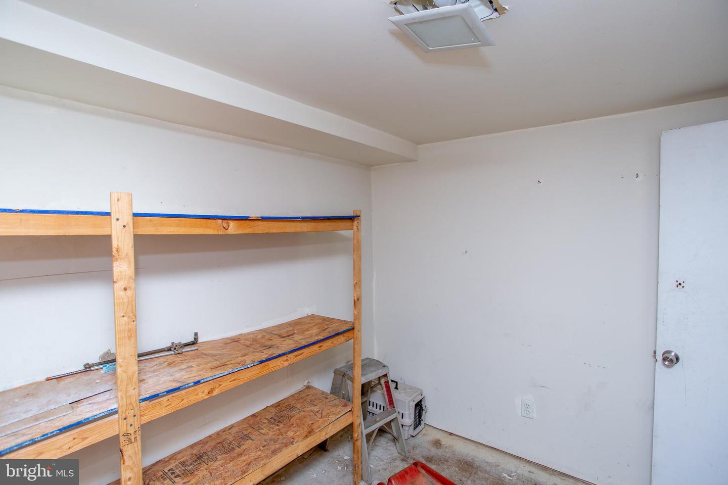 6365 Edmund St Property Photo 33