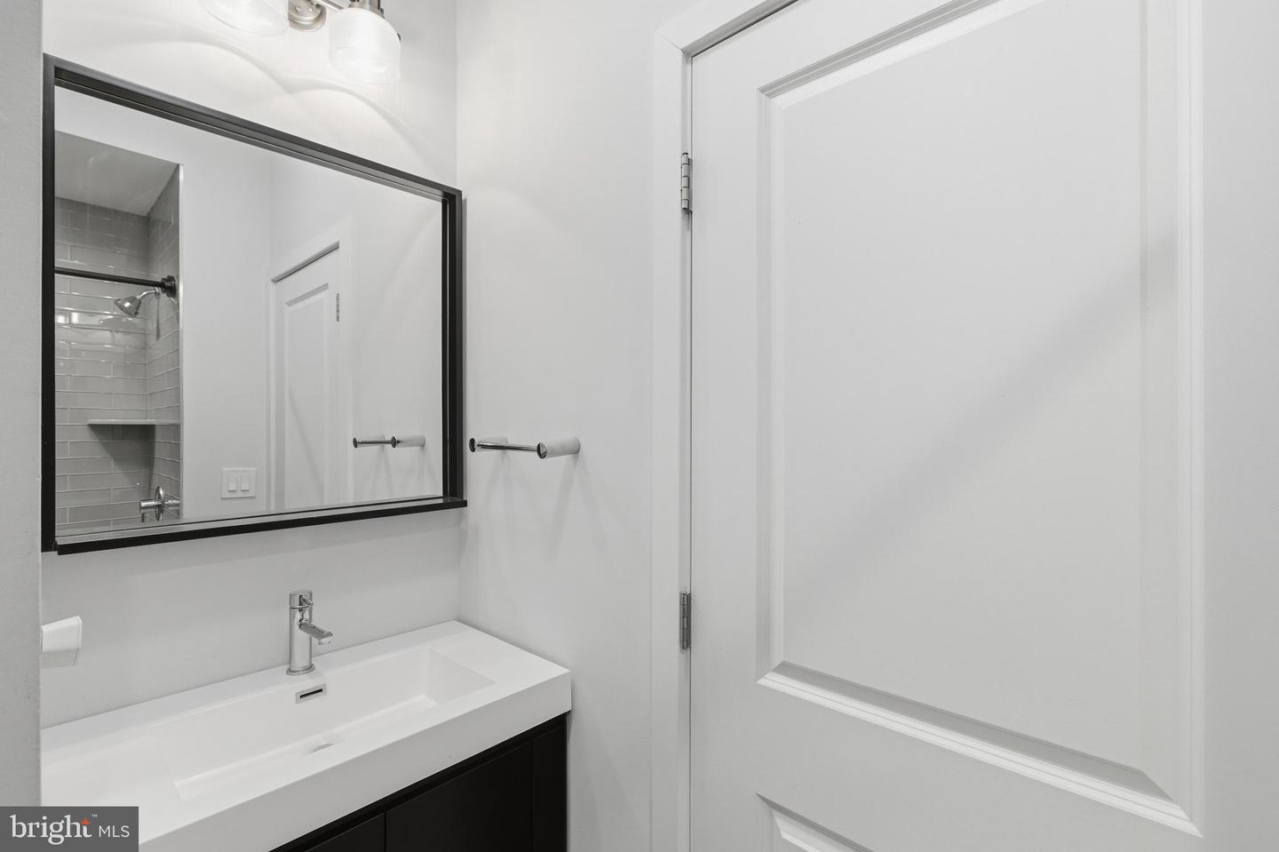 1448 N Myrtlewood St Property Photo 23