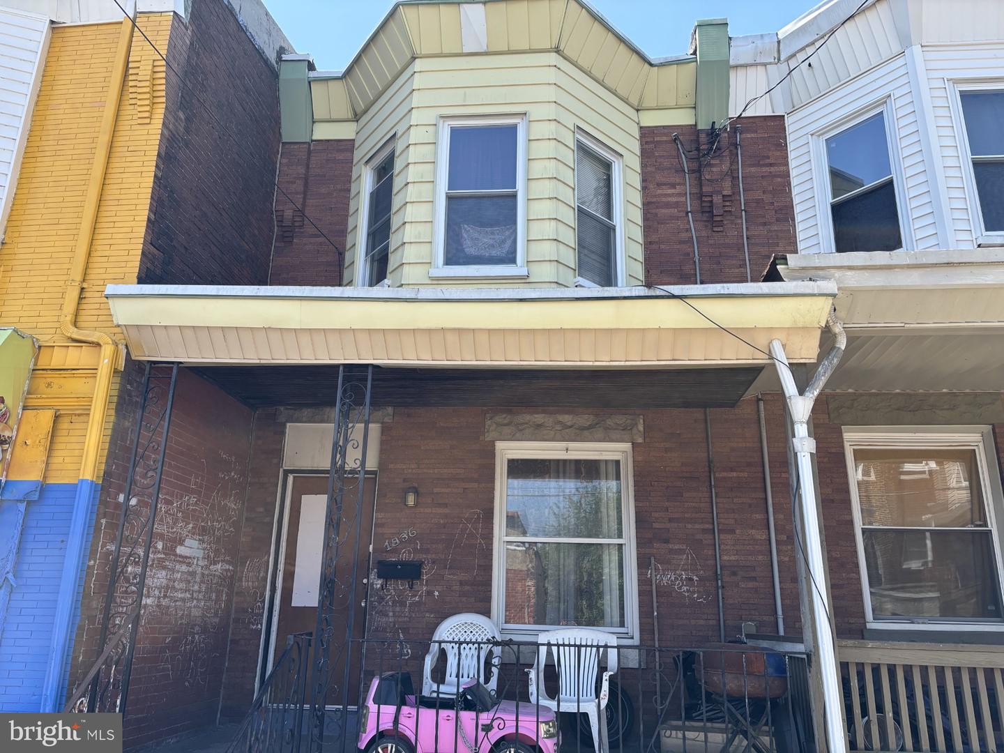 1836 HARRISON ST Property Photo 1