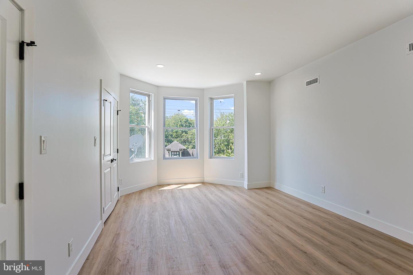 7415 Sprague St Property Photo 18