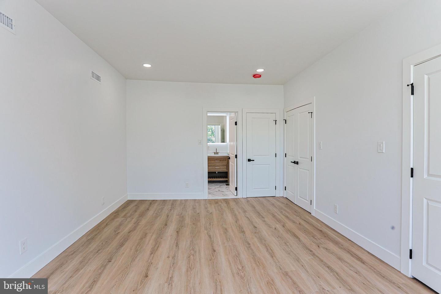 7415 Sprague St Property Photo 20