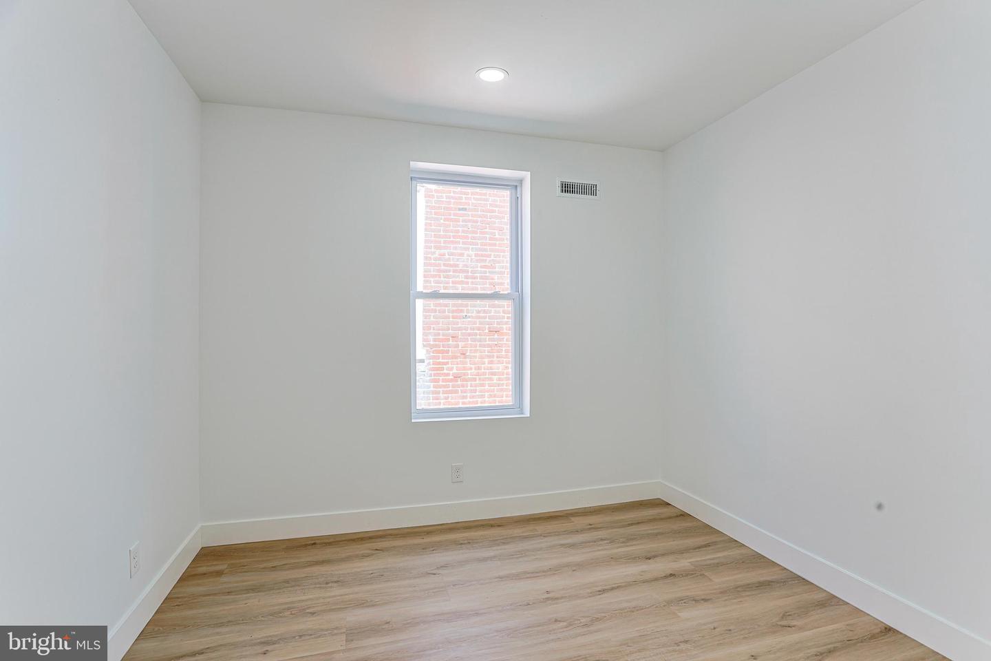 7415 Sprague St Property Photo 27