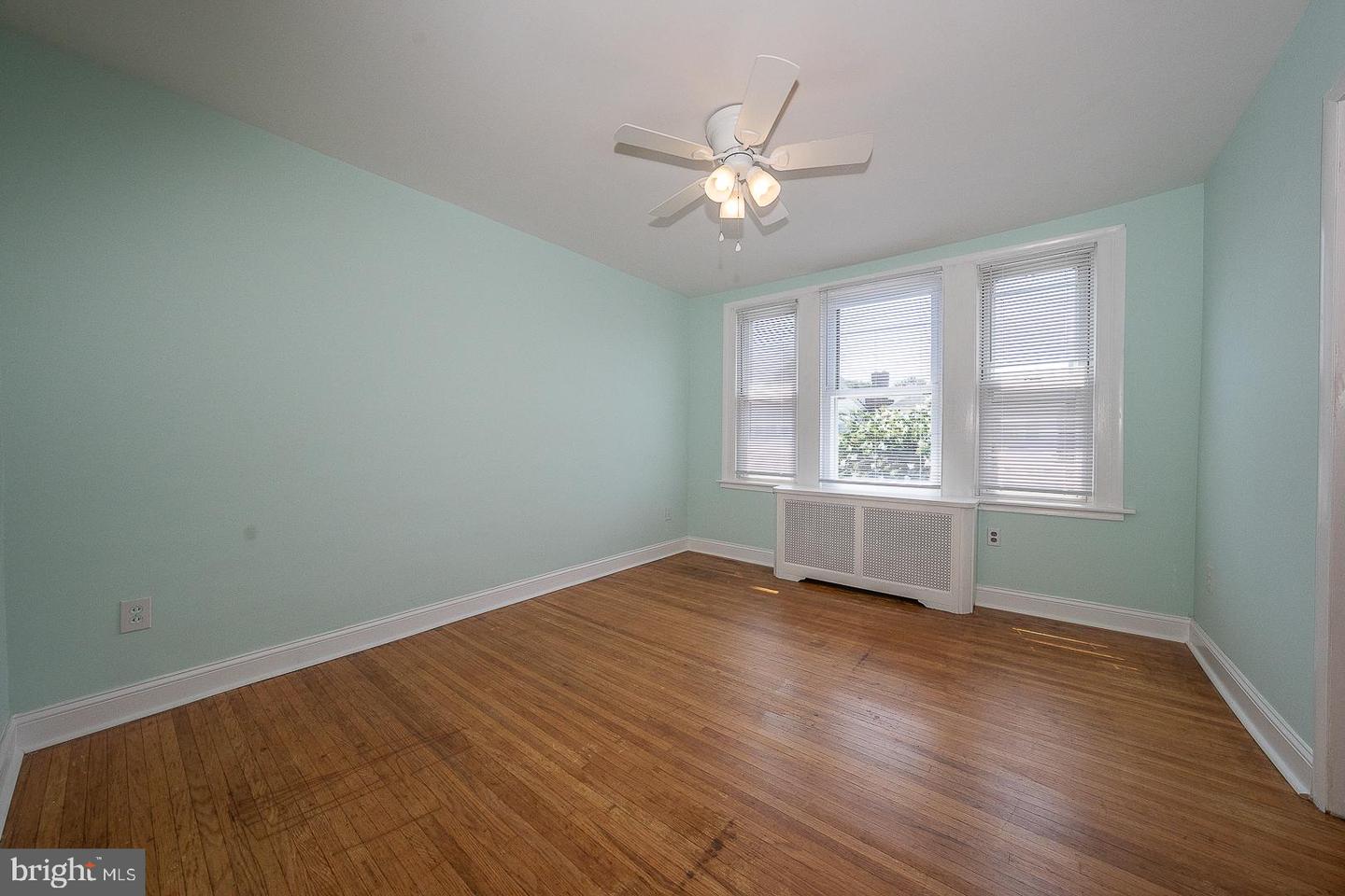 628 Gerhard St Property Photo 17