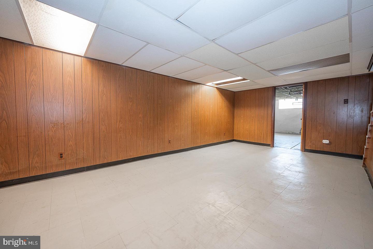 628 Gerhard St Property Photo 24