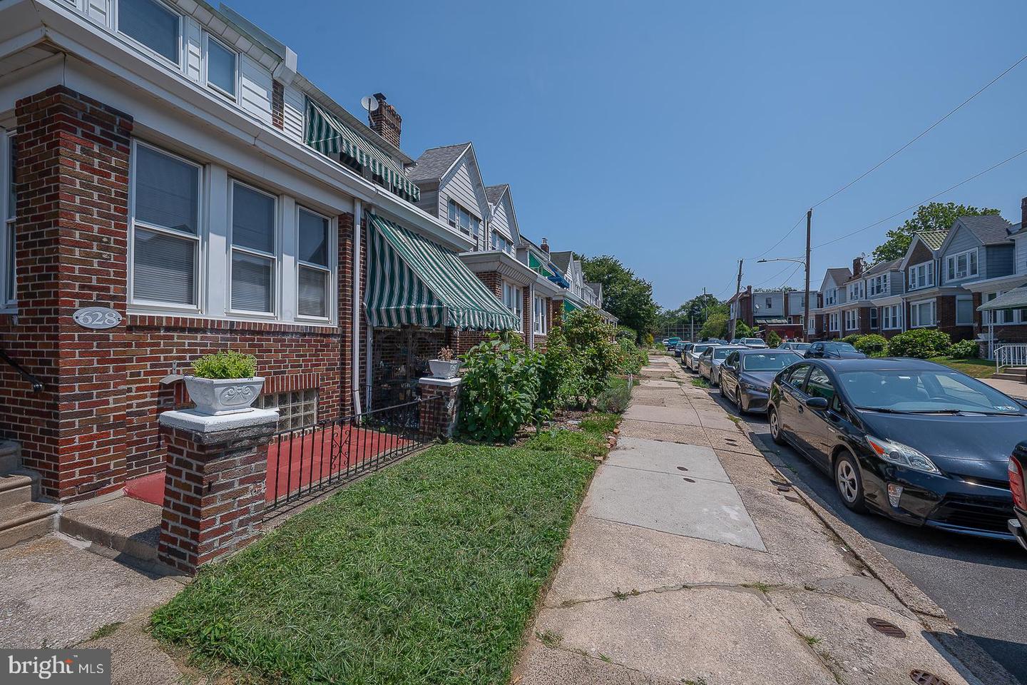 628 Gerhard St Property Photo 32