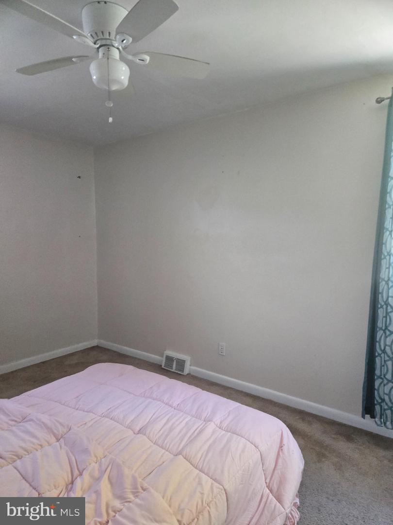 7382 Shelbourne St Property Photo 20
