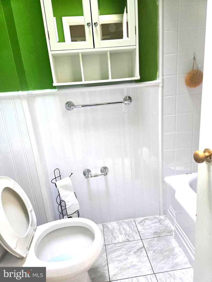 7382 Shelbourne St Property Photo 22