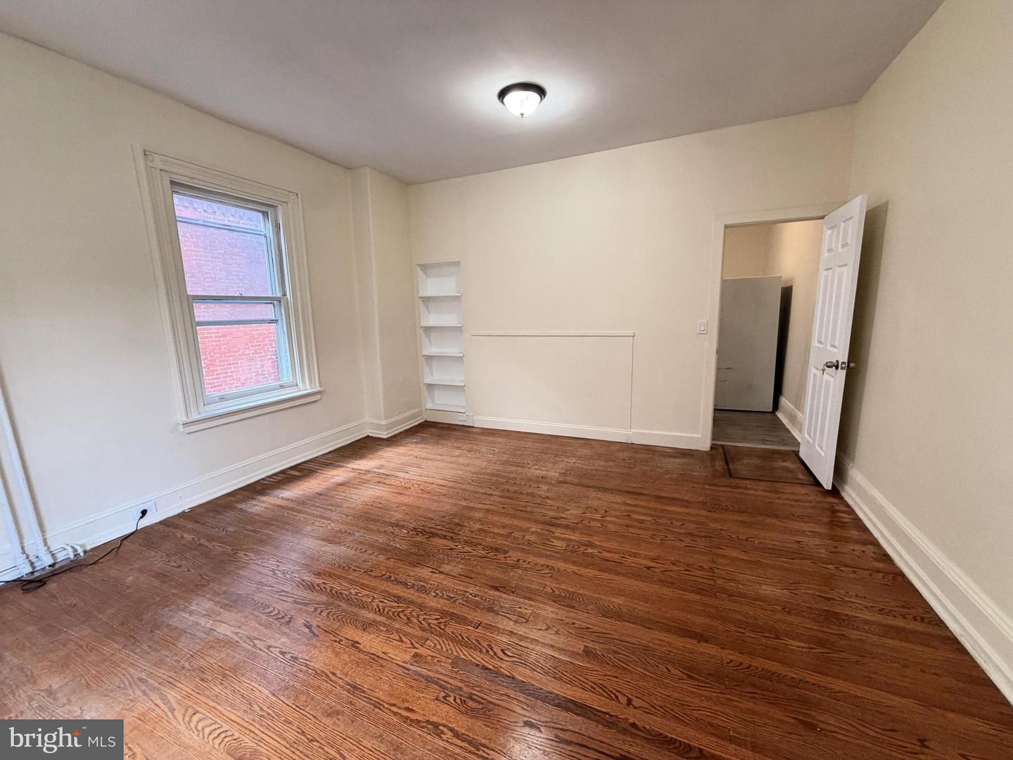 4718-00 Hazel Ave #2 Property Photo 9