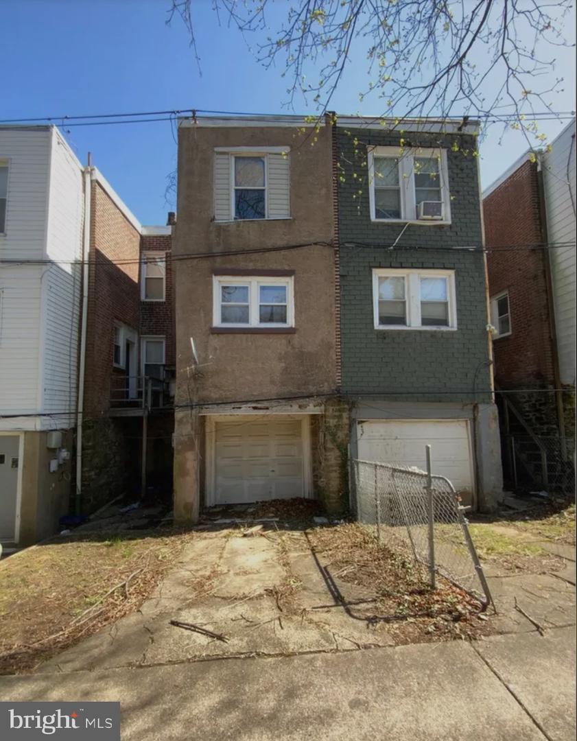 427 E Sharpnack St Property Photo 15