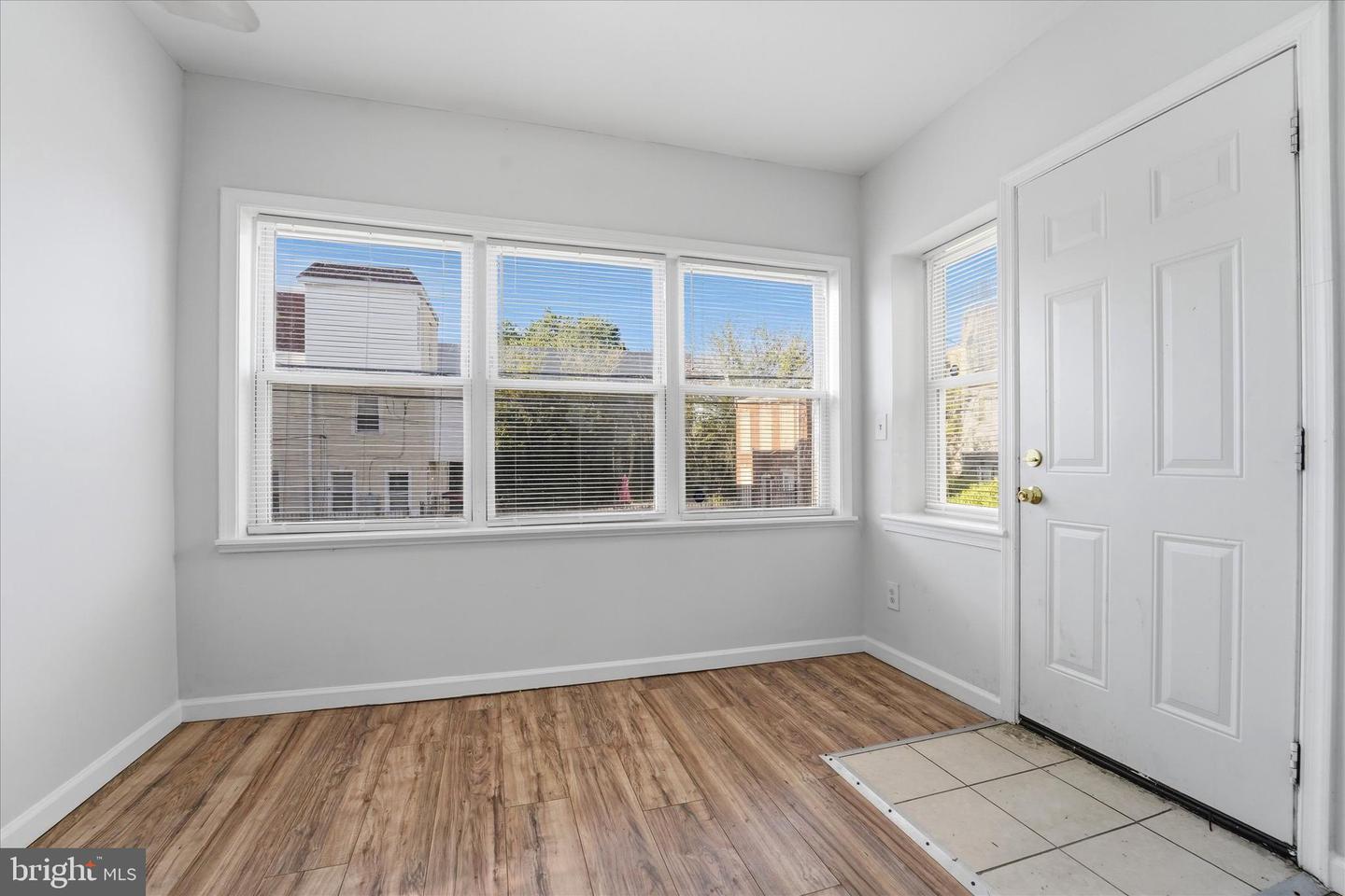4009 Brown St Property Photo 6
