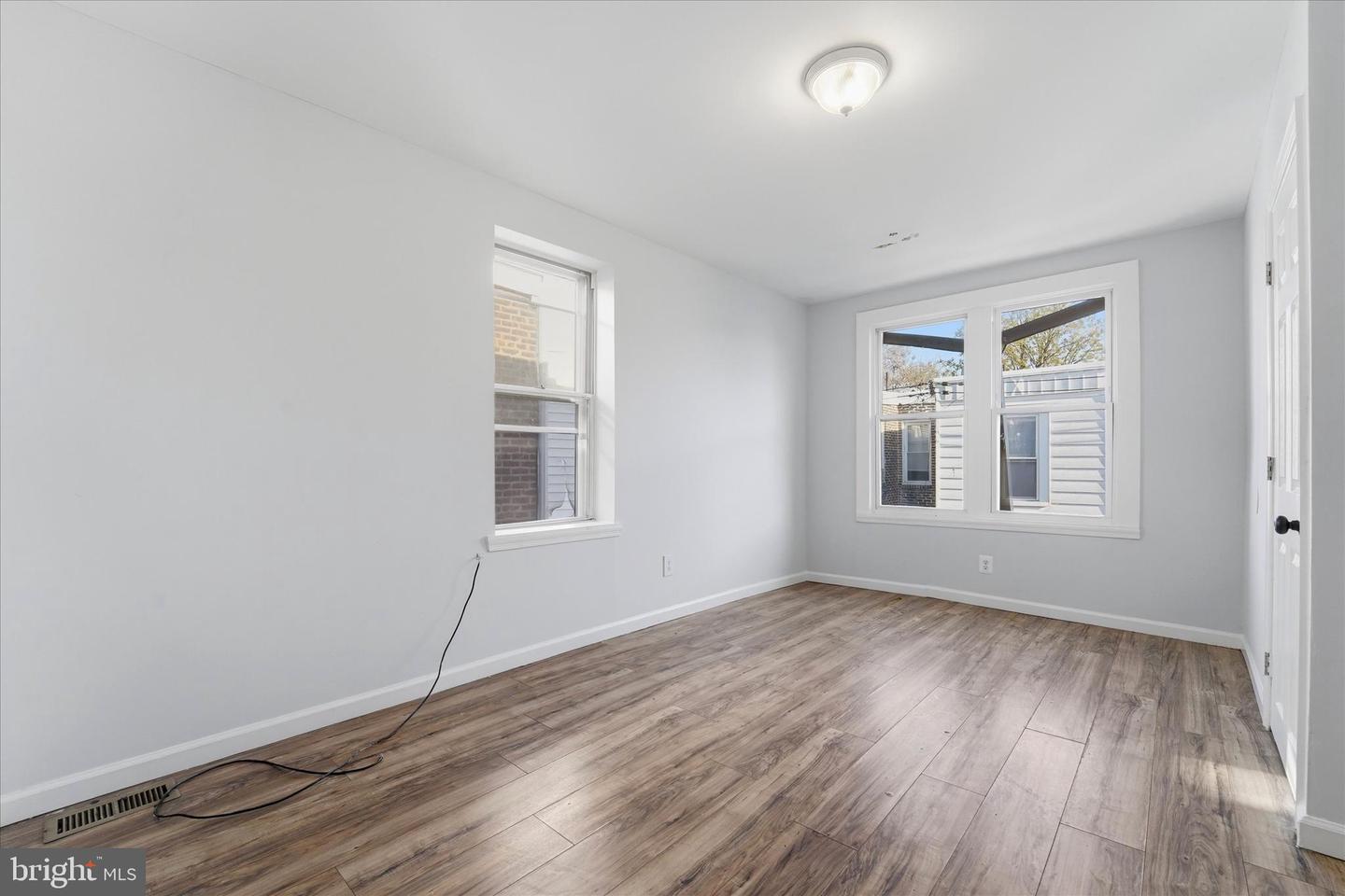 4009 Brown St Property Photo 13