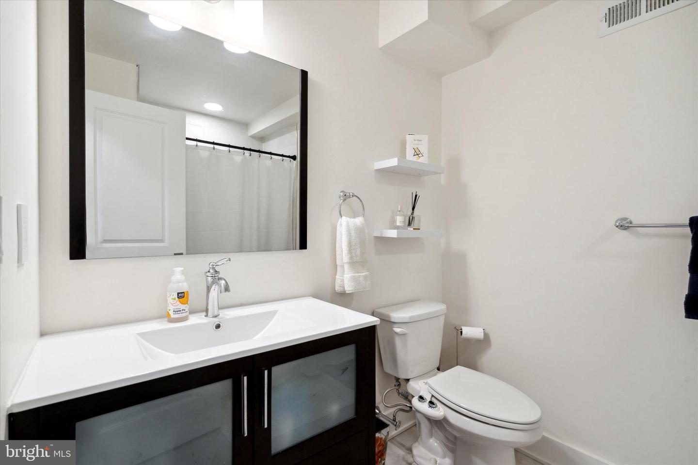 1315 N 25th St #2 Property Photo 15