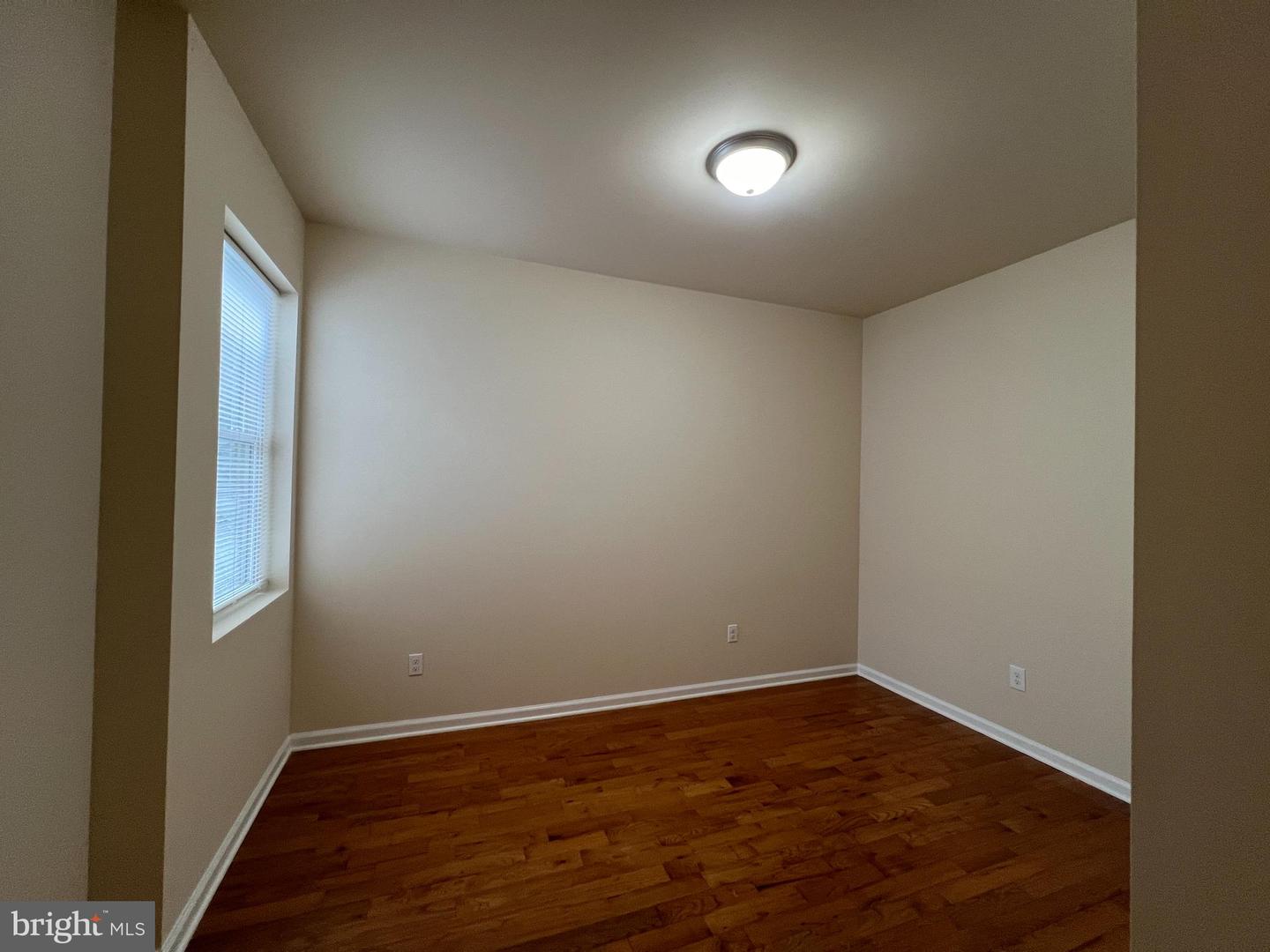 1516 W Diamond St #d Property Photo 9