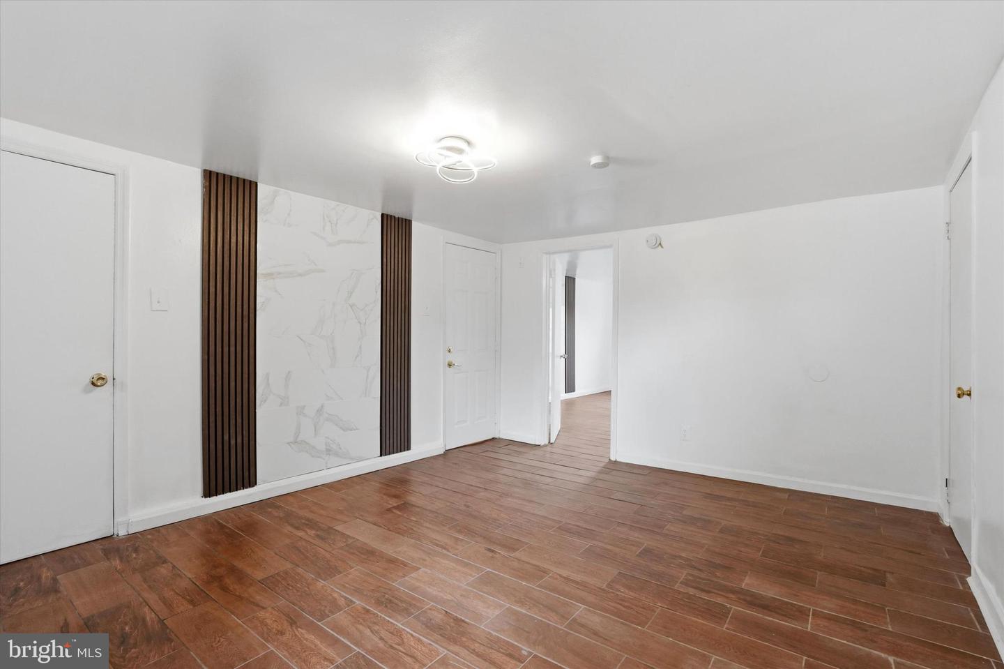 250 E Girard Ave #2 Property Photo 7