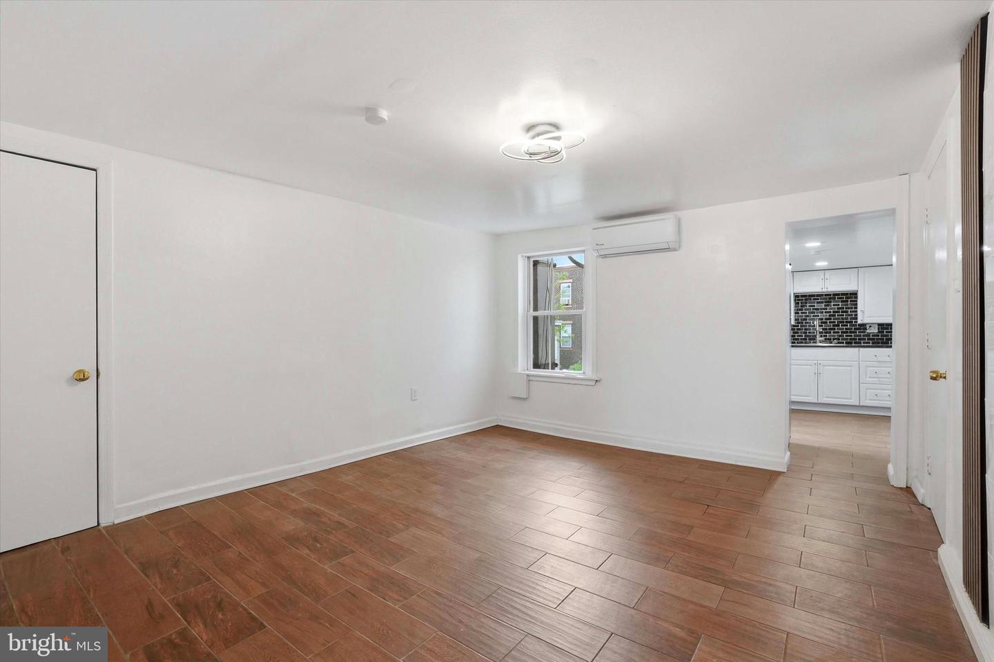 250 E Girard Ave #2 Property Photo 8