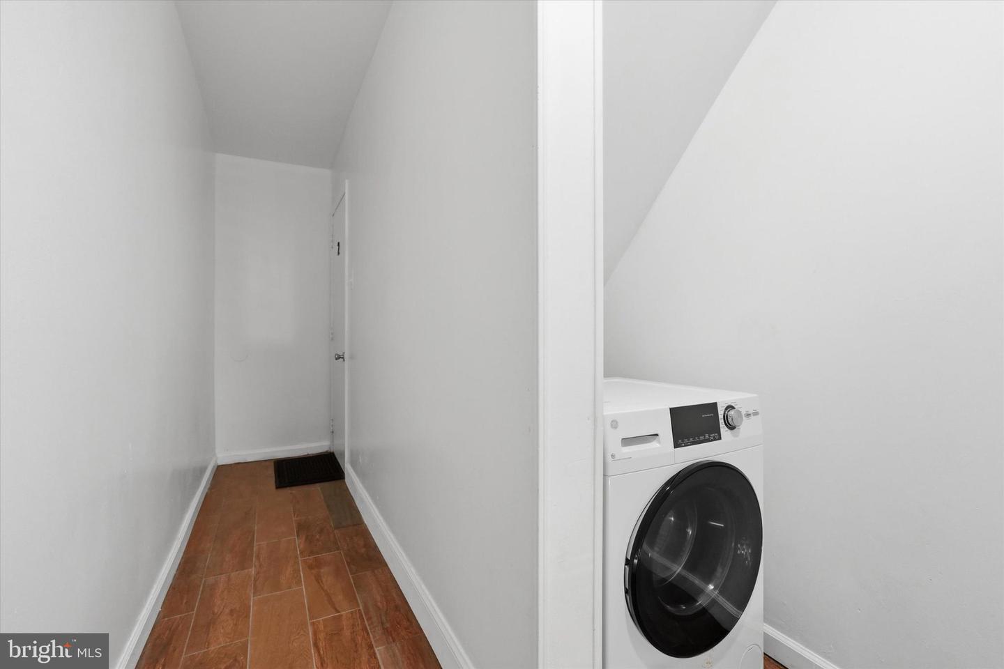 250 E Girard Ave #2 Property Photo 12