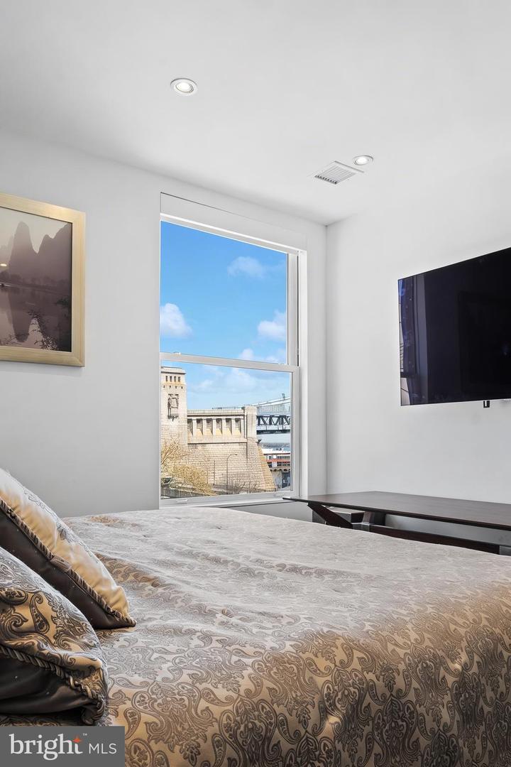 113-115 Arch St #penthouse 2 Property Photo 27
