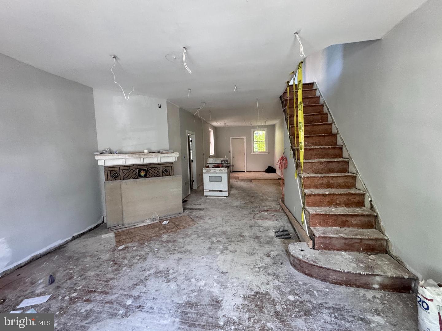 107 N Ruby St Property Photo 3