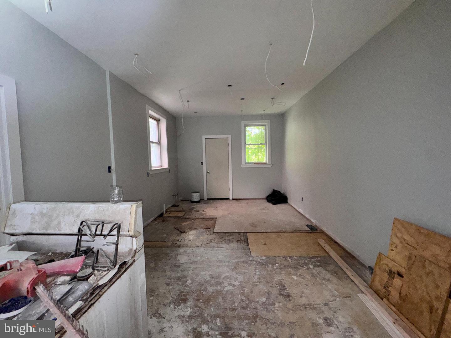 107 N Ruby St Property Photo 5