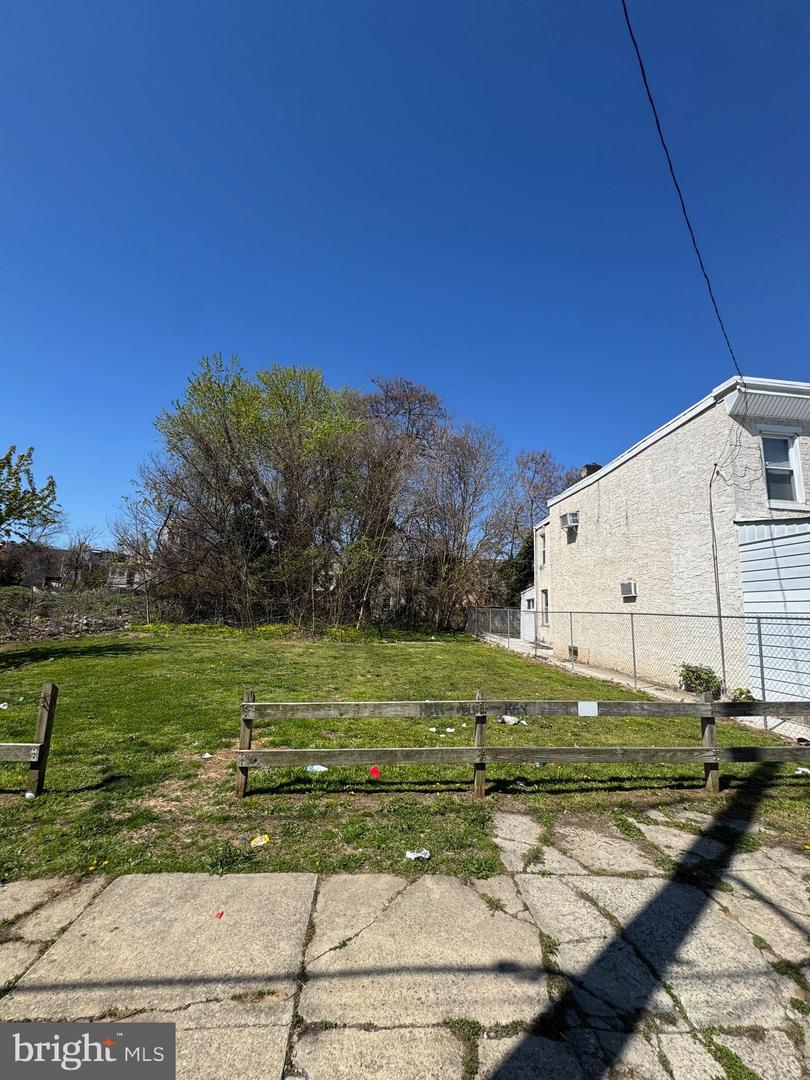 736 N BROOKLYN ST Property Photo 1