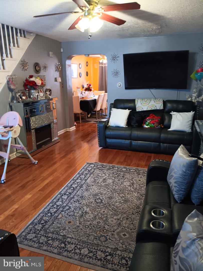 8506 Provident St Property Photo 6