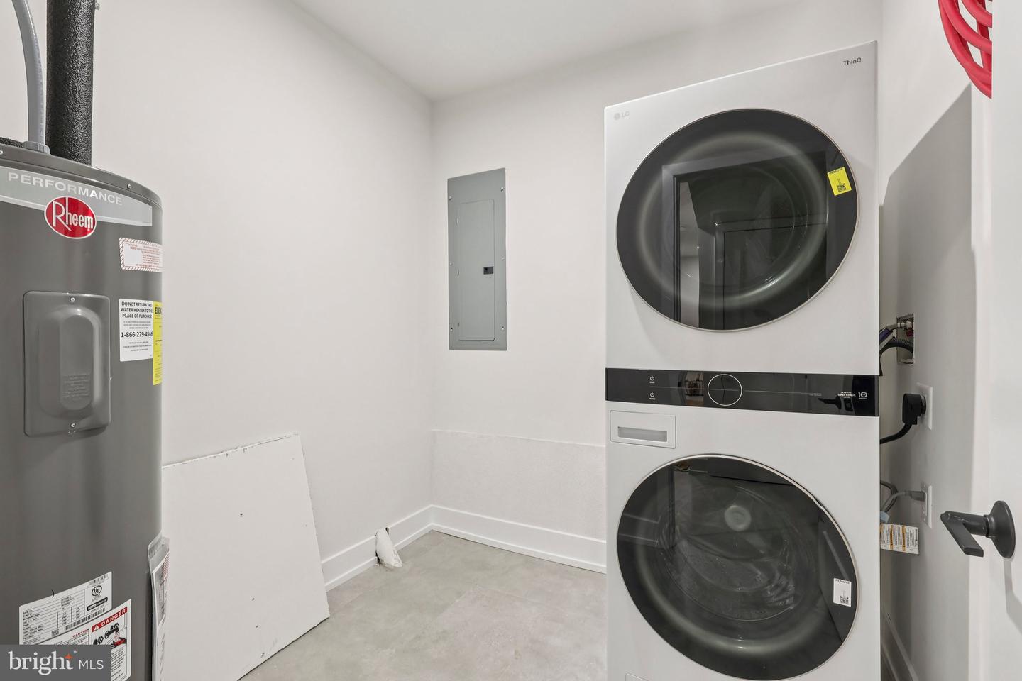 3411 W Lippincott St Property Photo 31