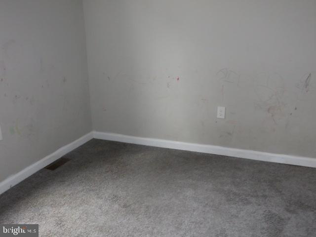 2968 Aramingo Ave Property Photo 10